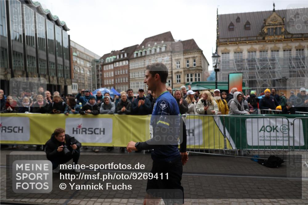 05.10.2025 - 20. swb-Marathon Bremen Yannick Fuchs http://msf.ph/oto/9269411 05.10.2025 12:14:17 Ziel 1779 meine-sportfotos.de