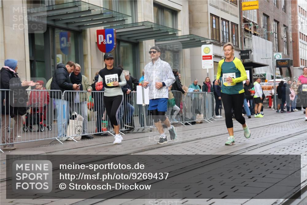 05.10.2025 - 20. swb-Marathon Bremen Strokosch-Dieckow http://msf.ph/oto/9269437 05.10.2025 11:07:41 Ziel 8123, 9212, 9557, 9599, 9617, 9874, 10125, 10135, 10365, 10366, 10706, 10782, 10783, 10866, 11309, 11490, 11677, 8123, 9212, 9557, 9599, 9617, 9874, 10125, 10135, 10365, 10366, 10706, 10782, 10783, 10866, 11309, 11490, 11677 meine-sportfotos.de