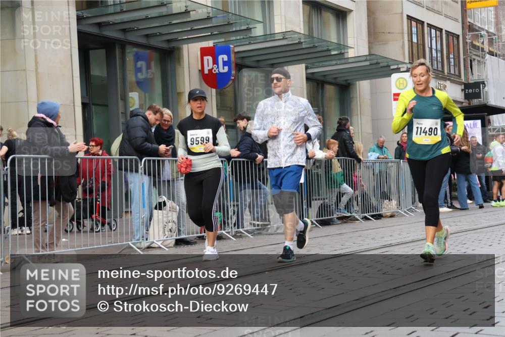 05.10.2025 - 20. swb-Marathon Bremen Strokosch-Dieckow http://msf.ph/oto/9269447 05.10.2025 11:07:41 Ziel 8123, 9212, 9557, 9599, 9617, 9874, 10125, 10135, 10365, 10366, 10706, 10782, 10783, 10866, 11309, 11490, 11677, 8123, 9212, 9557, 9599, 9617, 9874, 10125, 10135, 10365, 10366, 10706, 10782, 10783, 10866, 11309, 11490, 11677 meine-sportfotos.de