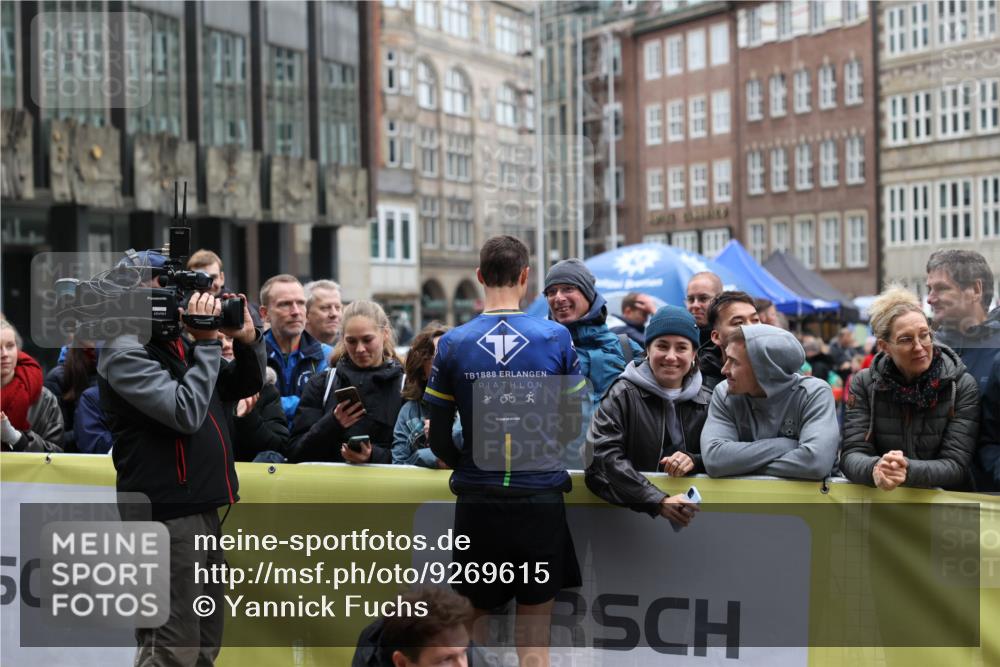 05.10.2025 - 20. swb-Marathon Bremen Yannick Fuchs http://msf.ph/oto/9269615 05.10.2025 12:14:30 Ziel  meine-sportfotos.de
