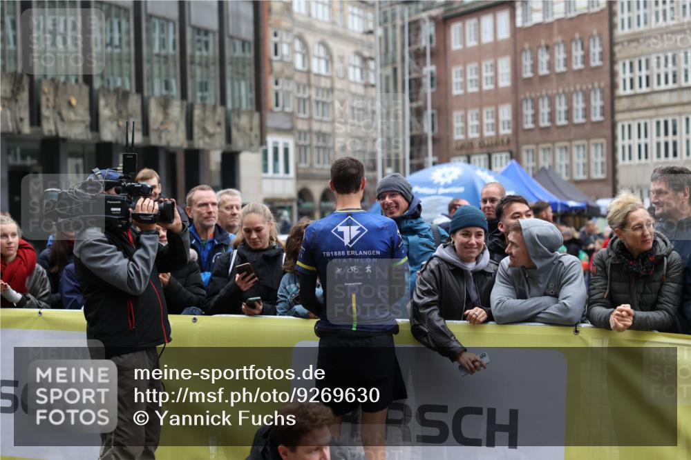 05.10.2025 - 20. swb-Marathon Bremen Yannick Fuchs http://msf.ph/oto/9269630 05.10.2025 12:14:30 Ziel  meine-sportfotos.de
