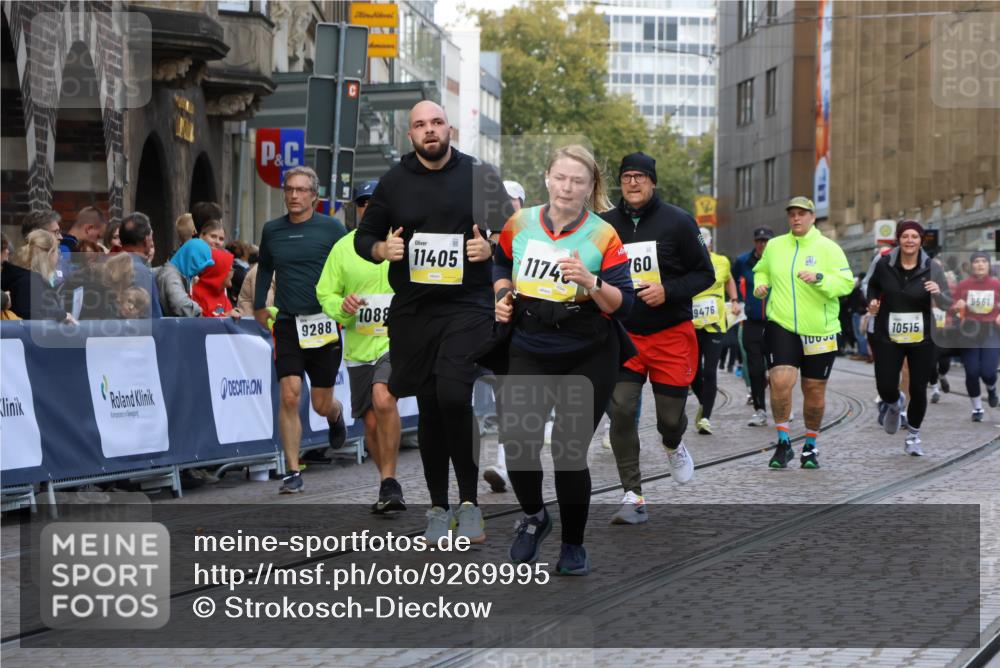 05.10.2025 - 20. swb-Marathon Bremen Strokosch-Dieckow http://msf.ph/oto/9269995 05.10.2025 11:09:55 Ziel 9288, 9410, 9685, 9760, 9972, 10435, 10448, 10515, 10659, 10827, 10860, 10885, 11219, 11381, 11405, 11486, 11634, 11748 meine-sportfotos.de