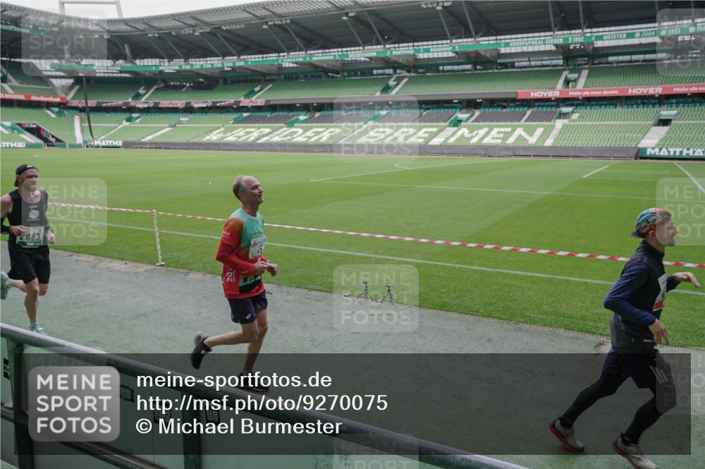 05.10.2025 - 20. swb-Marathon Bremen Michael Burmester http://msf.ph/oto/9270075 05.10.2025 12:40:46 Laufen im Stadion 37, 45, 46, 133, 241, 623, 689, 945, 1812, 2036, 2048, 2057, 2064, 2118, 2169, 2497, 2670, 2683, 2909, 4375, 5595, 6075, 7274, 7587, 7766, 236, 1392, 1615, 2130, 5595, 6444, 7213, 7883, 8849 meine-sportfotos.de