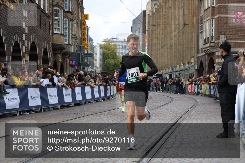 05.10.2025 - 20. swb-Marathon Bremen Strokosch-Dieckow http://msf.ph/oto/9270116 05.10.2025 13:01:23 Ziel 1626, 3807, 5132 meine-sportfotos.de