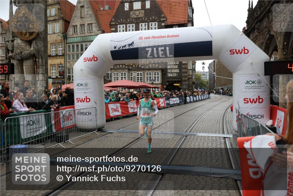 05.10.2025 - 20. swb-Marathon Bremen Yannick Fuchs http://msf.ph/oto/9270126 05.10.2025 12:14:49 Ziel 1122 meine-sportfotos.de