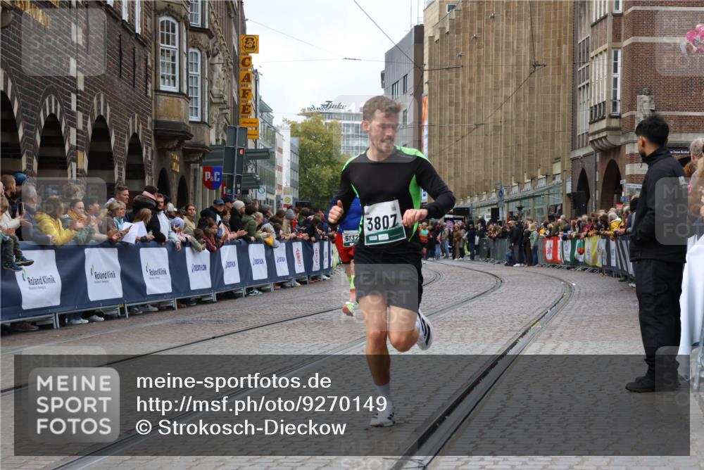 05.10.2025 - 20. swb-Marathon Bremen Strokosch-Dieckow http://msf.ph/oto/9270149 05.10.2025 13:01:23 Ziel 1626, 3807, 5132 meine-sportfotos.de