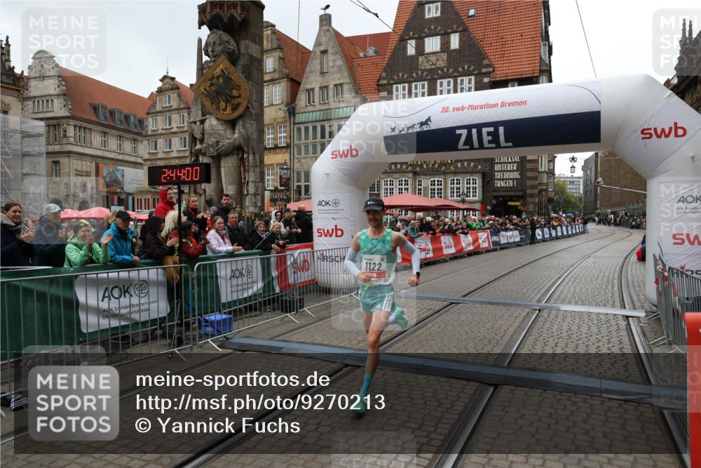 05.10.2025 - 20. swb-Marathon Bremen Yannick Fuchs http://msf.ph/oto/9270213 05.10.2025 12:14:49 Ziel 1122 meine-sportfotos.de