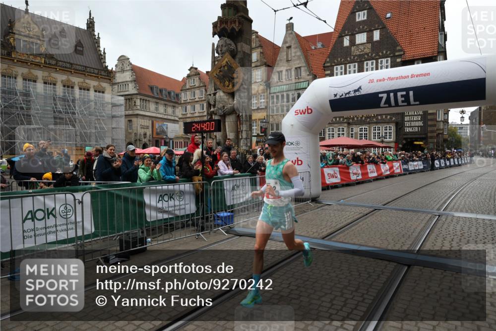 05.10.2025 - 20. swb-Marathon Bremen Yannick Fuchs http://msf.ph/oto/9270242 05.10.2025 12:14:50 Ziel 1122 meine-sportfotos.de