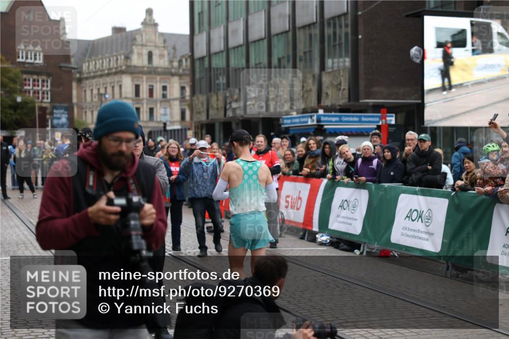 05.10.2025 - 20. swb-Marathon Bremen Yannick Fuchs http://msf.ph/oto/9270369 05.10.2025 12:14:53 Ziel 1122 meine-sportfotos.de