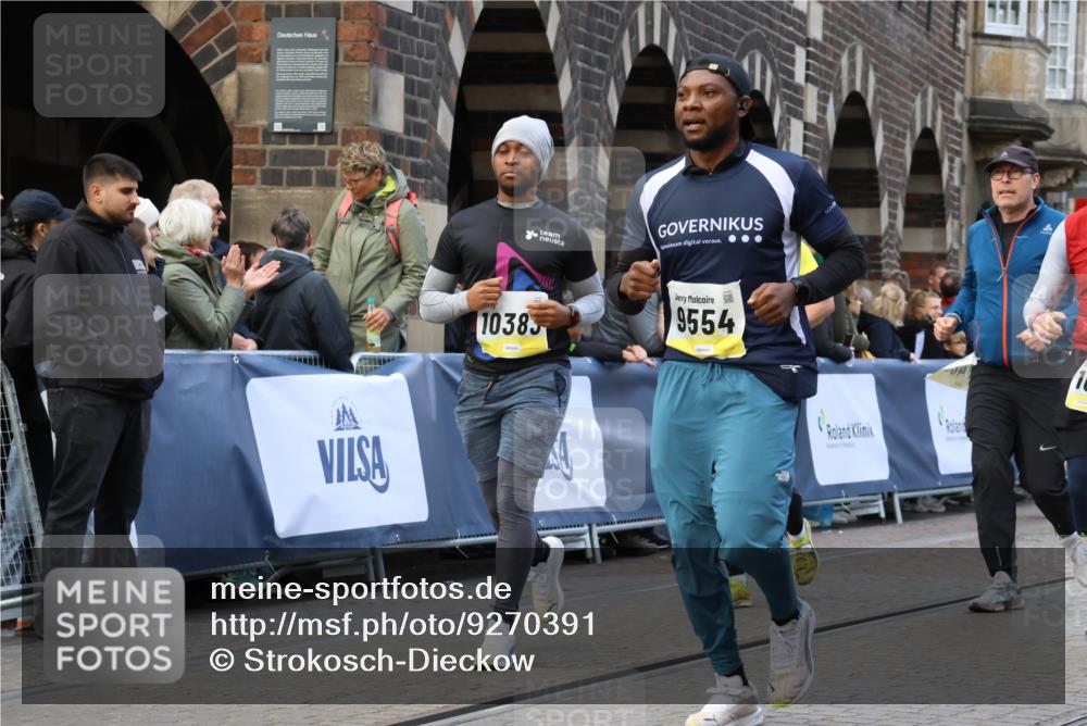 05.10.2025 - 20. swb-Marathon Bremen Strokosch-Dieckow http://msf.ph/oto/9270391 05.10.2025 11:10:04 Ziel 7799, 9288, 9470, 9476, 9554, 9561, 10082, 10383, 10563, 10596, 10659, 10969, 11204, 11401, 11536, 11634 meine-sportfotos.de