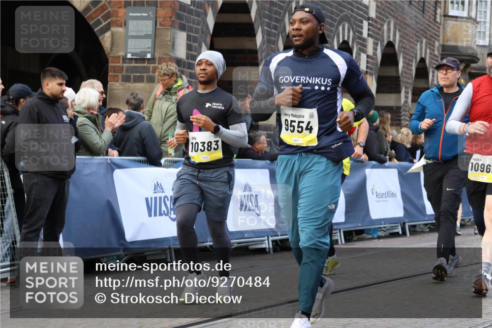 05.10.2025 - 20. swb-Marathon Bremen Strokosch-Dieckow http://msf.ph/oto/9270484 05.10.2025 11:10:04 Ziel 7799, 9288, 9470, 9476, 9554, 9561, 10082, 10383, 10563, 10596, 10659, 10969, 11204, 11401, 11536, 11634 meine-sportfotos.de