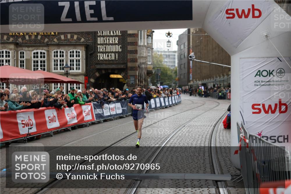 05.10.2025 - 20. swb-Marathon Bremen Yannick Fuchs http://msf.ph/oto/9270965 05.10.2025 12:15:43 Ziel 12 meine-sportfotos.de