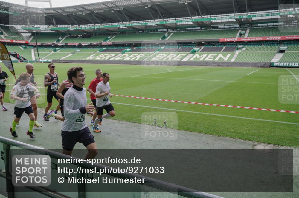 05.10.2025 - 20. swb-Marathon Bremen Michael Burmester http://msf.ph/oto/9271033 05.10.2025 12:43:21 Laufen im Stadion 577, 588, 628, 662, 706, 1105, 1123, 1265, 1641, 1652, 1745, 1810, 2062, 2141, 2385, 2967, 3391, 3435, 3580, 3705, 4369, 4631, 4664, 4867, 5014, 5231, 5287, 5470, 5495, 5741, 5815, 5988, 6224, 6385, 6423, 6912, 7269, 7472, 7498, 7547, 7668, 7764, 7816, 7834, 8053, 8275, 8520, 8593, 9095, 907, 965, 1123, 1215, 1612, 1645, 2068, 3294, 5028, 7405 meine-sportfotos.de