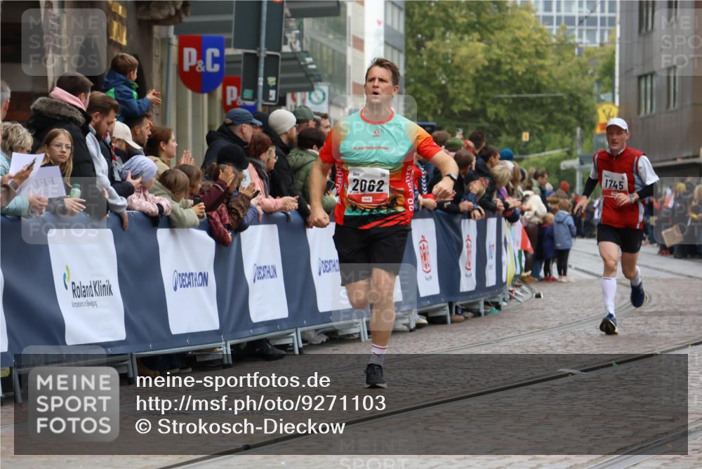 05.10.2025 - 20. swb-Marathon Bremen Strokosch-Dieckow http://msf.ph/oto/9271103 05.10.2025 13:01:55 Ziel 1745, 2062 meine-sportfotos.de