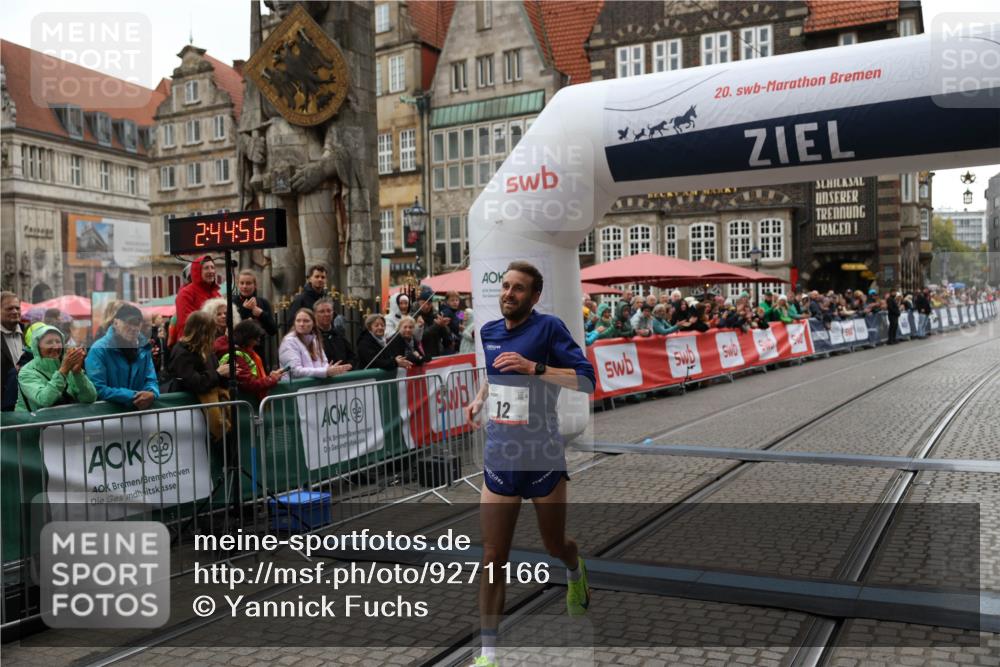 05.10.2025 - 20. swb-Marathon Bremen Yannick Fuchs http://msf.ph/oto/9271166 05.10.2025 12:15:46 Ziel 12 meine-sportfotos.de