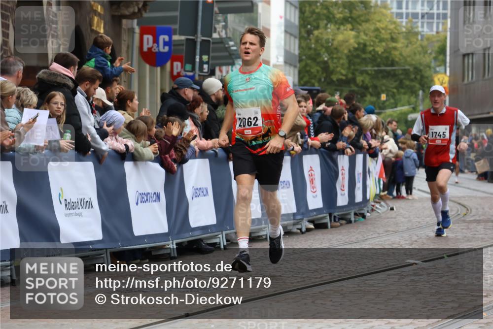 05.10.2025 - 20. swb-Marathon Bremen Strokosch-Dieckow http://msf.ph/oto/9271179 05.10.2025 13:01:55 Ziel 1745, 2062 meine-sportfotos.de
