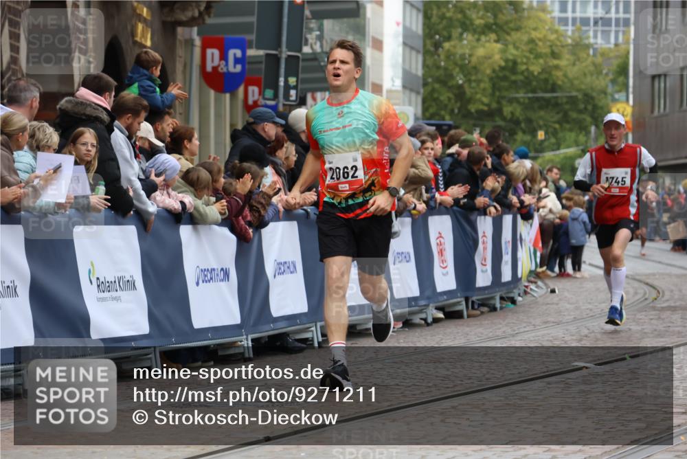 05.10.2025 - 20. swb-Marathon Bremen Strokosch-Dieckow http://msf.ph/oto/9271211 05.10.2025 13:01:55 Ziel 1745, 2062 meine-sportfotos.de
