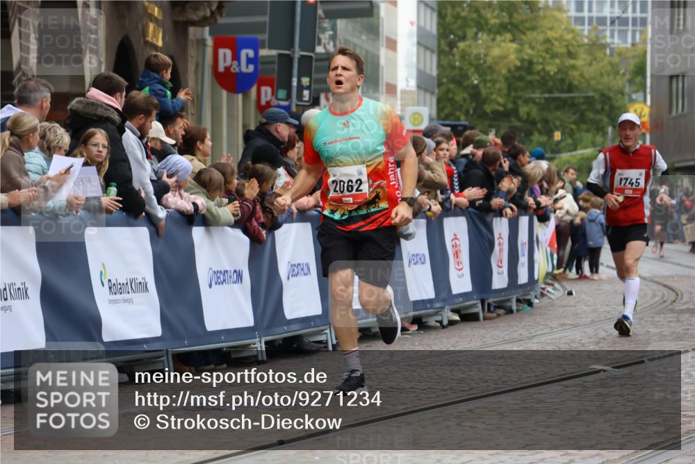 05.10.2025 - 20. swb-Marathon Bremen Strokosch-Dieckow http://msf.ph/oto/9271234 05.10.2025 13:01:55 Ziel 1745, 2062 meine-sportfotos.de