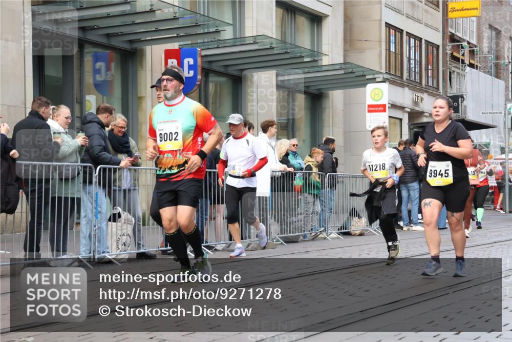 05.10.2025 - 20. swb-Marathon Bremen Strokosch-Dieckow http://msf.ph/oto/9271278 05.10.2025 11:09:03 Ziel 9002, 9185, 9493, 9649, 9798, 9815, 9848, 9892, 9945, 10074, 10214, 10295, 10315, 10417, 10419, 10522, 10784, 10865, 11037, 11056, 11218, 11379, 11437, 11447, 11526, 11530, 11614, 11674, 9002, 9185, 9493, 9649, 9798, 9815, 9848, 9892, 9945, 10074, 10214, 10295, 10315, 10417, 10419, 10522, 10784, 10865, 11037, 11056, 11218, 11379, 11437, 11447, 11526, 11530, 11614, 11674 meine-sportfotos.de