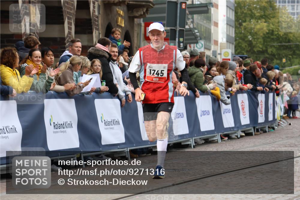 05.10.2025 - 20. swb-Marathon Bremen Strokosch-Dieckow http://msf.ph/oto/9271316 05.10.2025 13:01:59 Ziel 1745, 2062 meine-sportfotos.de