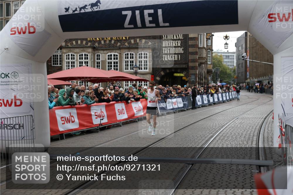 05.10.2025 - 20. swb-Marathon Bremen Yannick Fuchs http://msf.ph/oto/9271321 05.10.2025 12:16:07 Ziel 13 meine-sportfotos.de
