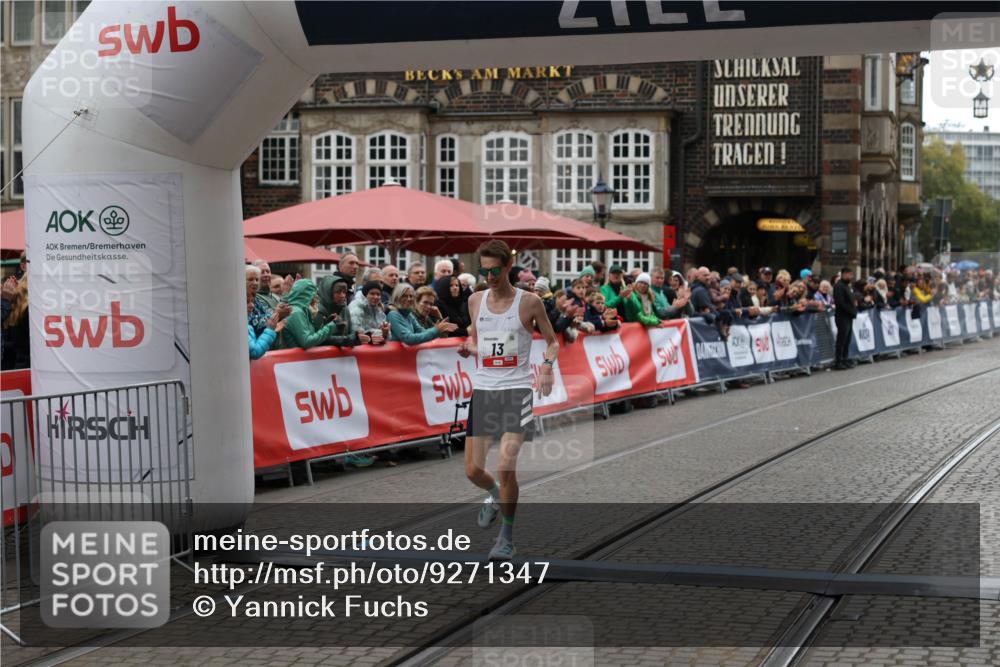 05.10.2025 - 20. swb-Marathon Bremen Yannick Fuchs http://msf.ph/oto/9271347 05.10.2025 12:16:09 Ziel 13 meine-sportfotos.de