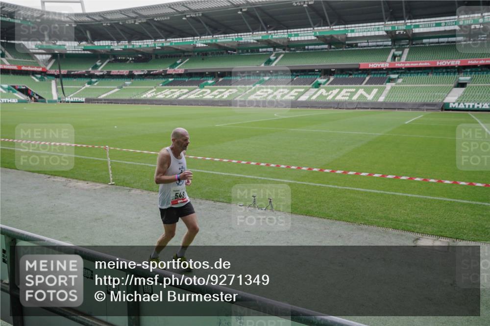 05.10.2025 - 20. swb-Marathon Bremen Michael Burmester http://msf.ph/oto/9271349 05.10.2025 12:44:07 Laufen im Stadion 288, 329, 506, 548, 577, 706, 917, 1196, 1992, 2092, 2249, 2967, 3435, 4369, 4422, 4631, 4867, 5014, 5287, 5495, 5908, 5988, 6385, 6912, 7099, 7373, 7525, 7816, 7834, 7949, 8030, 8275, 8593, 9095, 577, 628, 662, 1641, 1652, 1745, 2062, 3580, 5231, 5815, 6224, 6423, 7269, 7498, 7668, 8053 meine-sportfotos.de