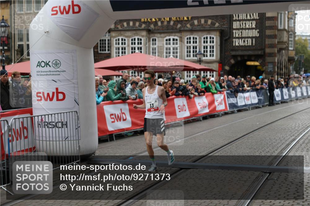 05.10.2025 - 20. swb-Marathon Bremen Yannick Fuchs http://msf.ph/oto/9271373 05.10.2025 12:16:09 Ziel 13 meine-sportfotos.de