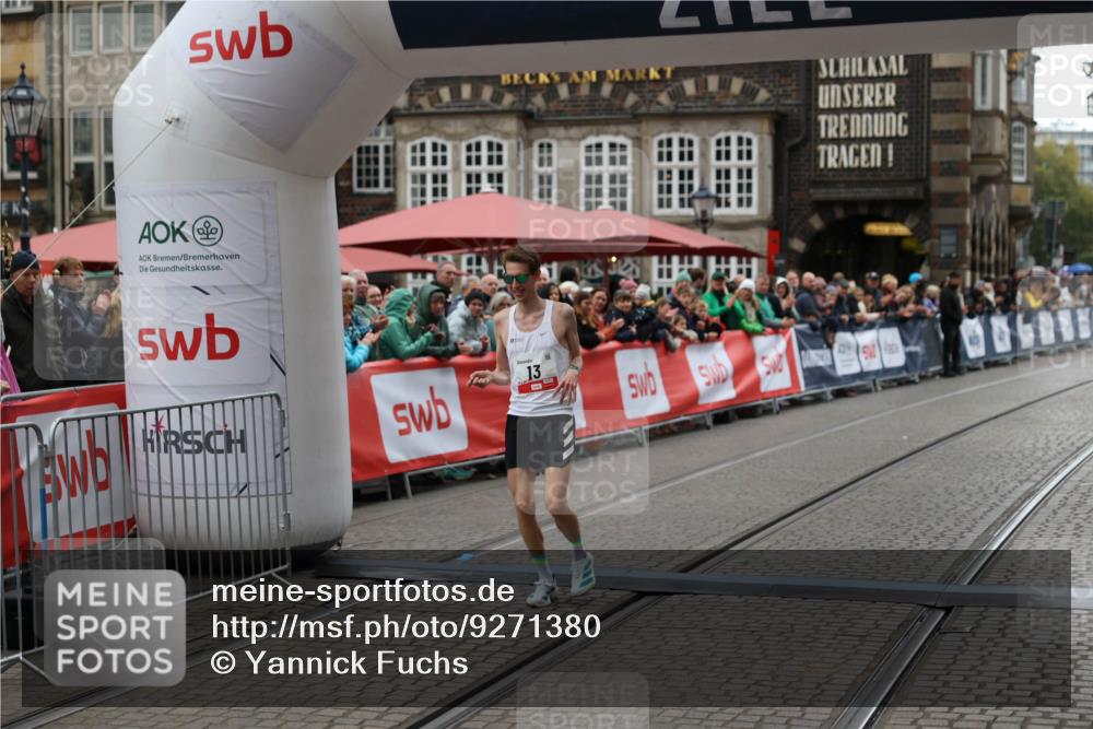 05.10.2025 - 20. swb-Marathon Bremen Yannick Fuchs http://msf.ph/oto/9271380 05.10.2025 12:16:09 Ziel 13 meine-sportfotos.de