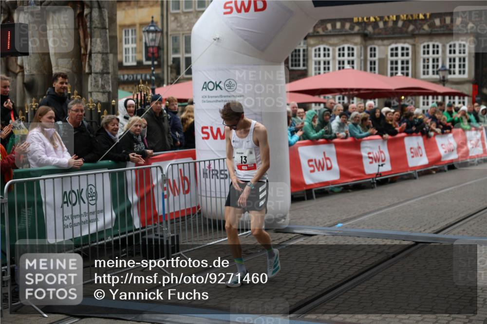 05.10.2025 - 20. swb-Marathon Bremen Yannick Fuchs http://msf.ph/oto/9271460 05.10.2025 12:16:11 Ziel 13 meine-sportfotos.de