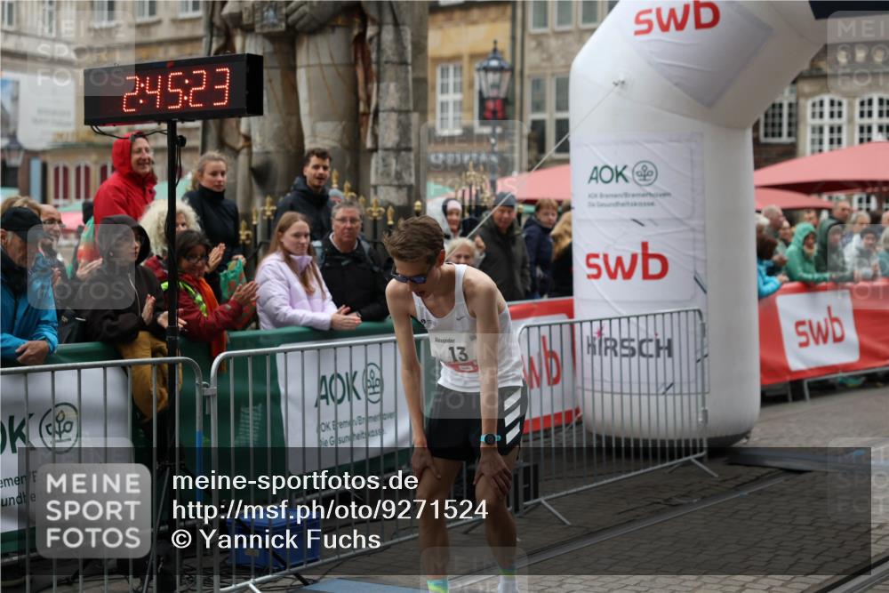05.10.2025 - 20. swb-Marathon Bremen Yannick Fuchs http://msf.ph/oto/9271524 05.10.2025 12:16:13 Ziel 13 meine-sportfotos.de