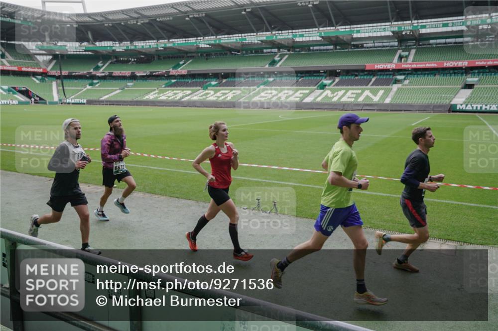 05.10.2025 - 20. swb-Marathon Bremen Michael Burmester http://msf.ph/oto/9271536 05.10.2025 12:44:29 Laufen im Stadion 329, 506, 539, 548, 642, 657, 819, 917, 1196, 2013, 2092, 2188, 2249, 3150, 3219, 3251, 3982, 4358, 4422, 5908, 6633, 7099, 7373, 7525, 7949, 8030, 8169, 8351, 8382, 288, 706, 1992, 2967, 3435, 4369, 4631, 4867, 5014, 5287, 5495, 5988, 6385, 6912, 7816, 8275, 8593, 9095 meine-sportfotos.de