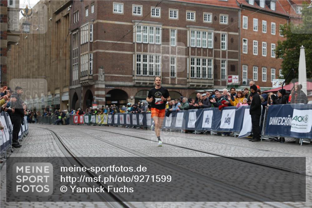 05.10.2025 - 20. swb-Marathon Bremen Yannick Fuchs http://msf.ph/oto/9271599 05.10.2025 12:17:35 Ziel  meine-sportfotos.de