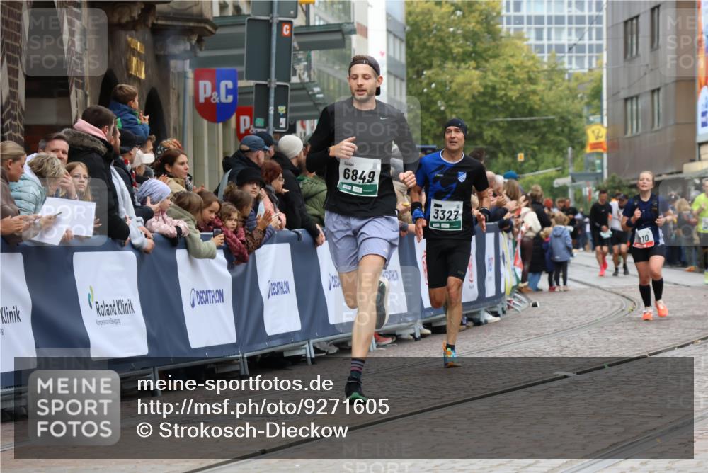 05.10.2025 - 20. swb-Marathon Bremen Strokosch-Dieckow http://msf.ph/oto/9271605 05.10.2025 13:02:28 Ziel 662, 1810, 3327, 6849 meine-sportfotos.de