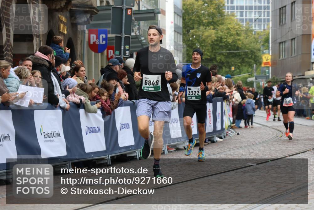 05.10.2025 - 20. swb-Marathon Bremen Strokosch-Dieckow http://msf.ph/oto/9271660 05.10.2025 13:02:28 Ziel 662, 1810, 3327, 6849 meine-sportfotos.de