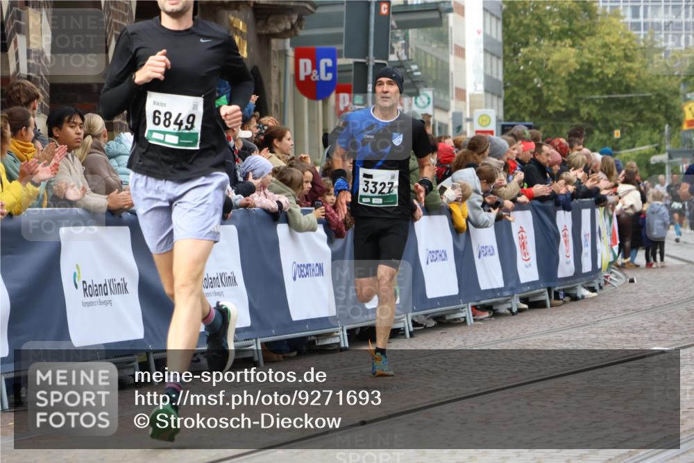 05.10.2025 - 20. swb-Marathon Bremen Strokosch-Dieckow http://msf.ph/oto/9271693 05.10.2025 13:02:29 Ziel 662, 1810, 3327, 6849 meine-sportfotos.de
