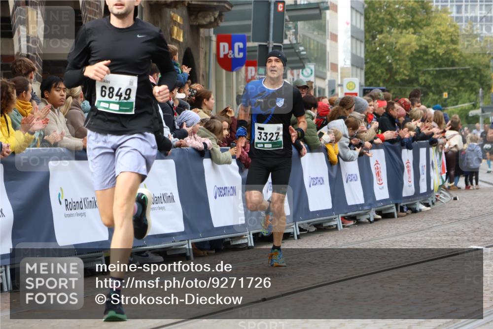 05.10.2025 - 20. swb-Marathon Bremen Strokosch-Dieckow http://msf.ph/oto/9271726 05.10.2025 13:02:29 Ziel 662, 1810, 3327, 6849 meine-sportfotos.de