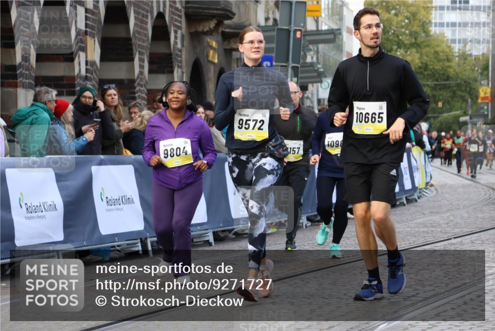 05.10.2025 - 20. swb-Marathon Bremen Strokosch-Dieckow http://msf.ph/oto/9271727 05.10.2025 11:10:40 Ziel 9446, 9572, 9804, 10665, 10962, 11157, 11240 meine-sportfotos.de