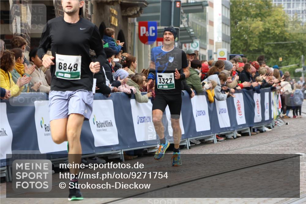 05.10.2025 - 20. swb-Marathon Bremen Strokosch-Dieckow http://msf.ph/oto/9271754 05.10.2025 13:02:29 Ziel 662, 1810, 3327, 6849 meine-sportfotos.de