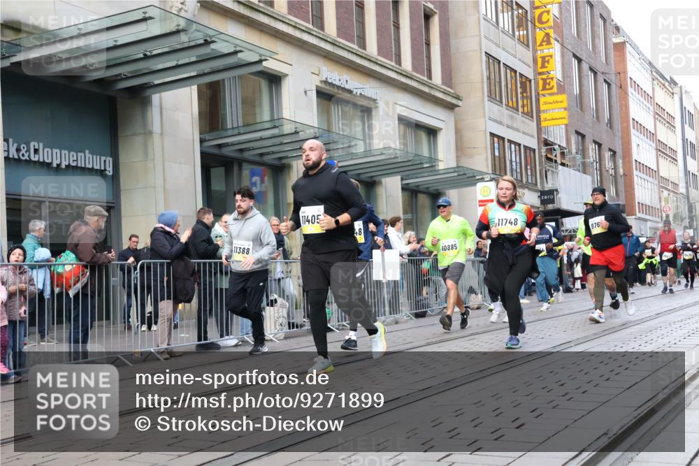 05.10.2025 - 20. swb-Marathon Bremen Strokosch-Dieckow http://msf.ph/oto/9271899 05.10.2025 11:09:36 Ziel 7799, 9001, 9288, 9410, 9470, 9476, 9538, 9554, 9561, 9685, 9760, 9972, 10383, 10412, 10435, 10448, 10515, 10596, 10659, 10827, 10860, 10885, 10886, 10969, 11206, 11219, 11381, 11401, 11405, 11486, 11536, 11634, 11654, 11655, 11748, 7799, 9001, 9288, 9410, 9470, 9476, 9538, 9554, 9561, 9685, 9760, 9972, 10383, 10412, 10435, 10448, 10515, 10596, 10659, 10827, 10860, 10885, 10886, 10969, 11206, 11219, 11381, 11401, 11405 meine-sportfotos.de