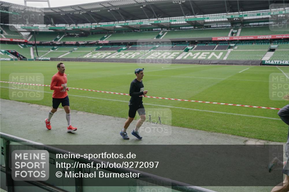 05.10.2025 - 20. swb-Marathon Bremen Michael Burmester http://msf.ph/oto/9272097 05.10.2025 12:45:48 Laufen im Stadion 349, 649, 852, 943, 1055, 1091, 1146, 1307, 1790, 1883, 2545, 3197, 3218, 3807, 4786, 5132, 5588, 6150, 7028, 7440, 7526, 8747, 109, 819, 1055, 1631, 2666, 2719, 3327, 3342, 4358, 4571, 6302, 6996, 8828, 9130 meine-sportfotos.de