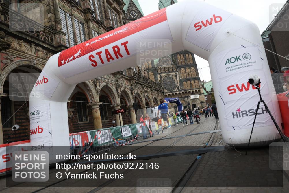 05.10.2025 - 20. swb-Marathon Bremen Yannick Fuchs http://msf.ph/oto/9272146 05.10.2025 12:17:55 Ziel 404, 1739 meine-sportfotos.de