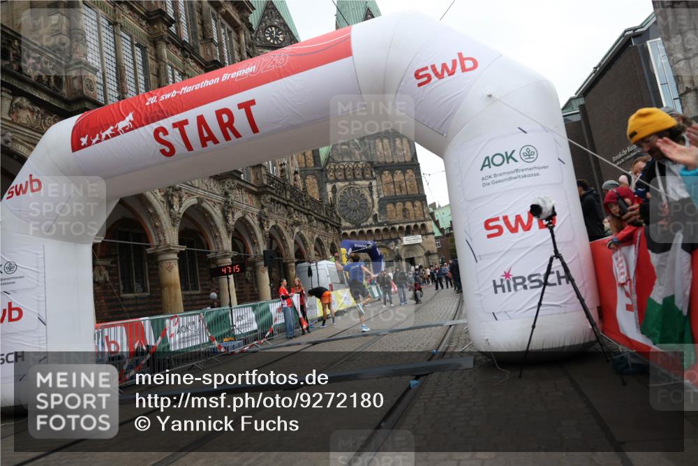 05.10.2025 - 20. swb-Marathon Bremen Yannick Fuchs http://msf.ph/oto/9272180 05.10.2025 12:17:55 Ziel 404, 1739 meine-sportfotos.de