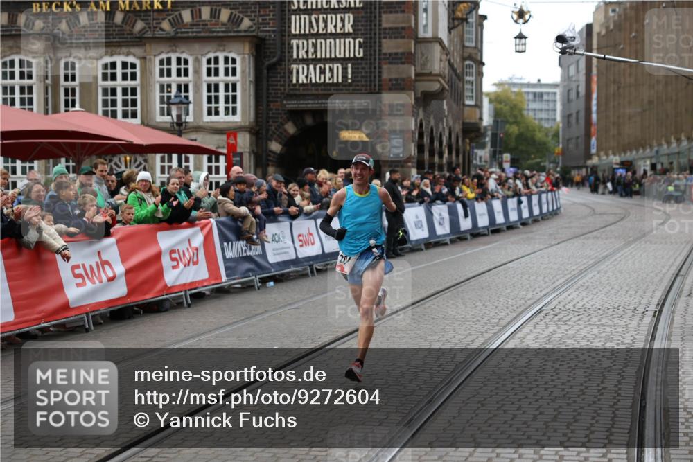 05.10.2025 - 20. swb-Marathon Bremen Yannick Fuchs http://msf.ph/oto/9272604 05.10.2025 12:19:15 Ziel 2049 meine-sportfotos.de