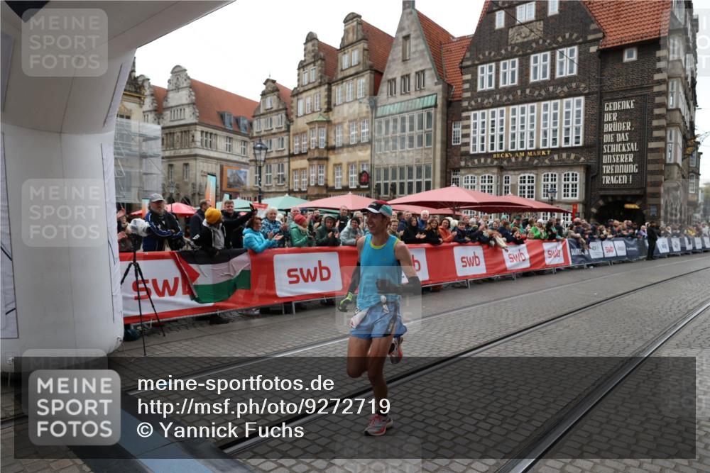 05.10.2025 - 20. swb-Marathon Bremen Yannick Fuchs http://msf.ph/oto/9272719 05.10.2025 12:19:17 Ziel 2049 meine-sportfotos.de