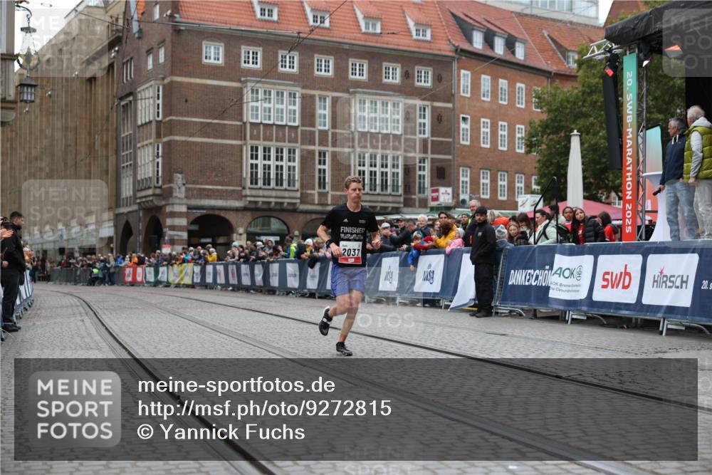 05.10.2025 - 20. swb-Marathon Bremen Yannick Fuchs http://msf.ph/oto/9272815 05.10.2025 12:20:30 Ziel 2037 meine-sportfotos.de