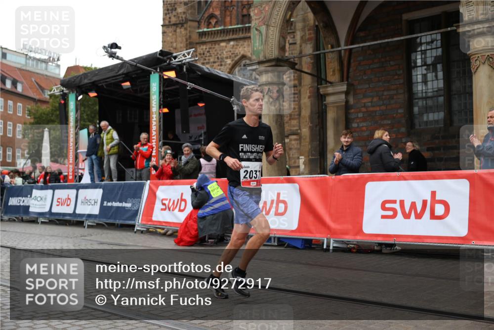 05.10.2025 - 20. swb-Marathon Bremen Yannick Fuchs http://msf.ph/oto/9272917 05.10.2025 12:20:32 Ziel 2037 meine-sportfotos.de