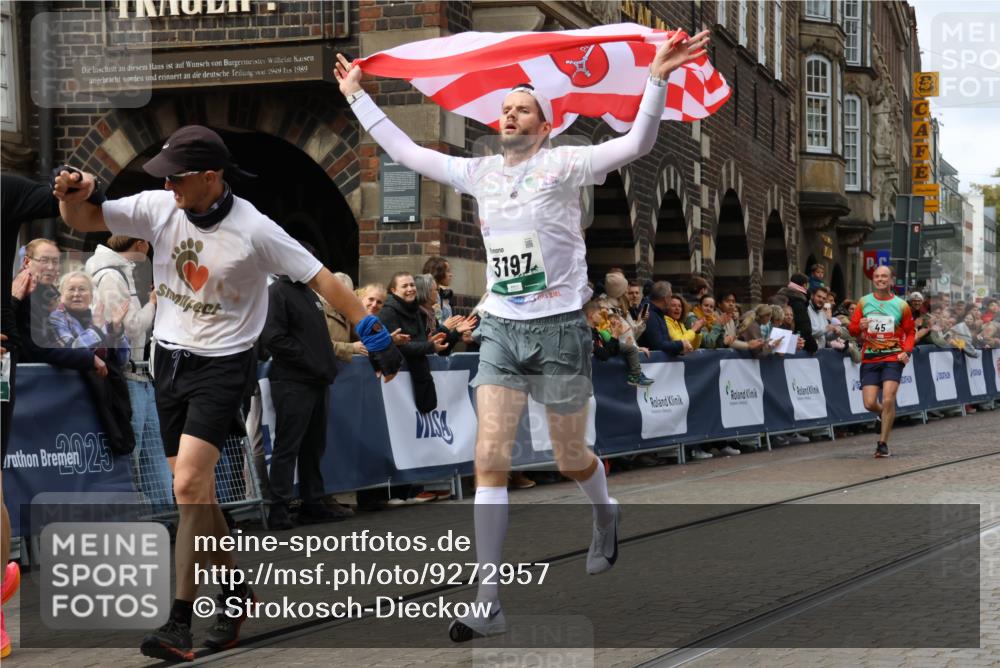 05.10.2025 - 20. swb-Marathon Bremen Strokosch-Dieckow http://msf.ph/oto/9272957 05.10.2025 13:03:02 Ziel 45, 2036, 2141, 2939, 3197, 4629, 7675 meine-sportfotos.de