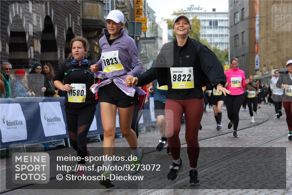 05.10.2025 - 20. swb-Marathon Bremen Strokosch-Dieckow http://msf.ph/oto/9273072 05.10.2025 11:11:11 Ziel 8865, 9245, 9264, 9273, 9479, 9822, 9823, 9836, 9837, 9948, 10183, 10614, 11158, 11257, 11568, 11578, 11580 meine-sportfotos.de
