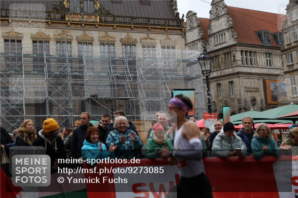 05.10.2025 - 20. swb-Marathon Bremen Yannick Fuchs http://msf.ph/oto/9273085 05.10.2025 12:21:09 Ziel 282, 1233 meine-sportfotos.de